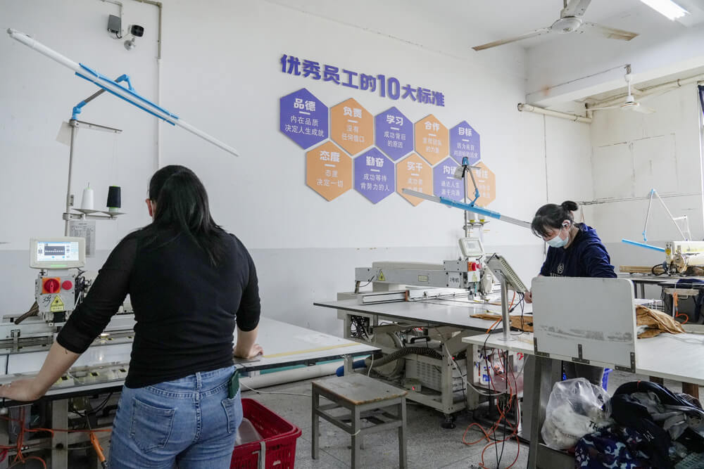 Image hover effect image